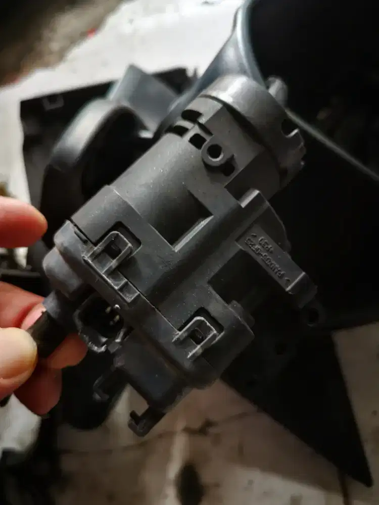 Motor Retract Spion Mitsubishi Mirage