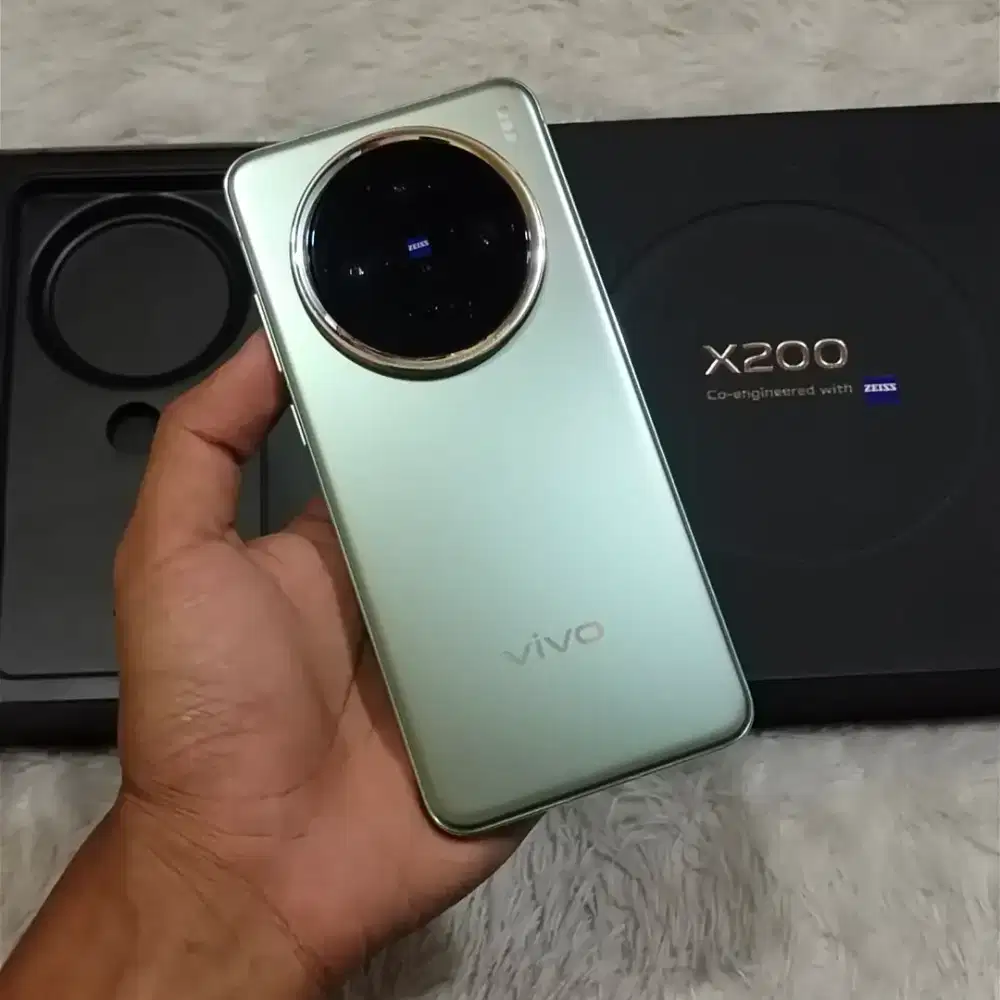 Vivo X200 12/256gb Fulset Original Garansi on April 2026