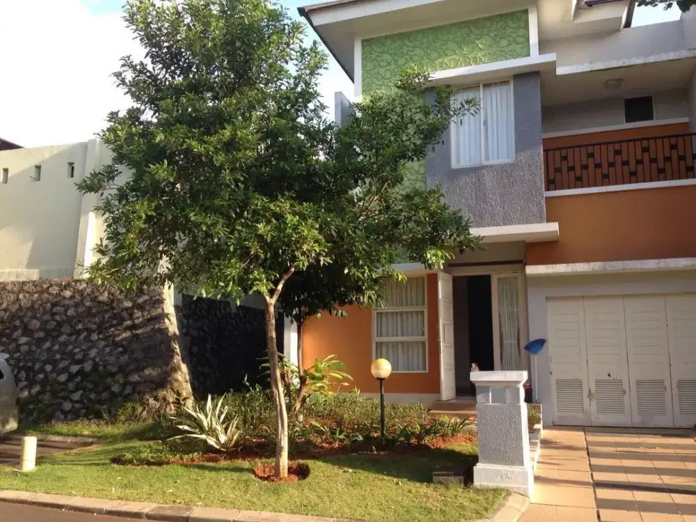 Sh.169 DISEWAKAN CEPAT ! Rumah Bagus Siap Huni di Pondok Hijau Golf