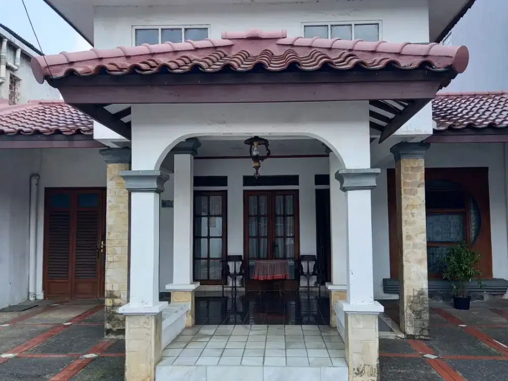 DIJUAL CEPAT ! Rumah Bagus Siap Huni di Cipinang Indah
