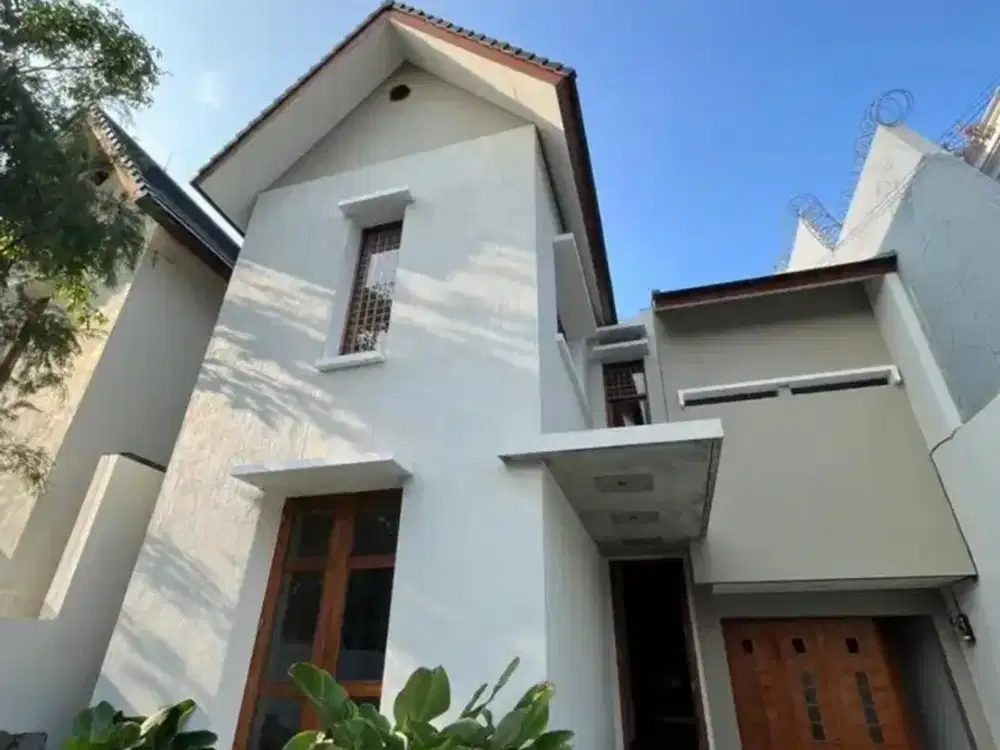 DIsewakan Cepat !! Rumah Bagus siap Huni di  Cipinang Bisa Nego tipis