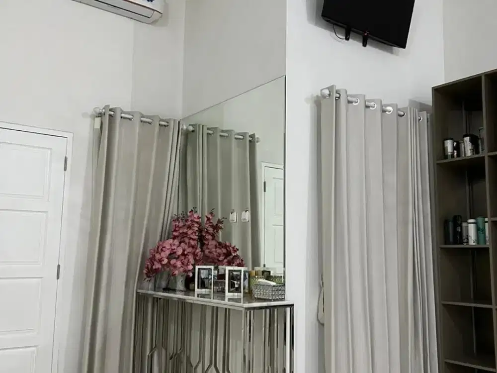 (Lv) Dijual rumah hoek perumahan imperial gading