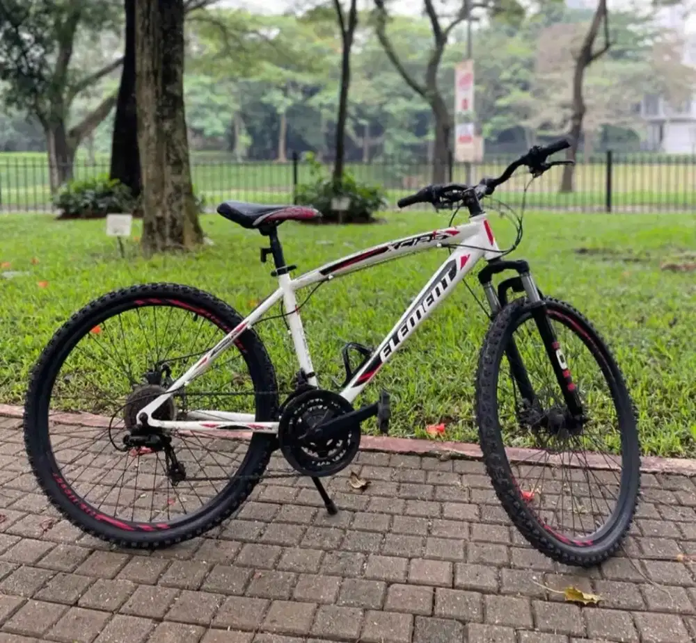 Sepeda MTB element XC125 7speed ukuran 26 Ban depan belakang tebal