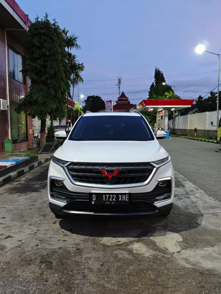 Wuling almaz sunroff 5 seter