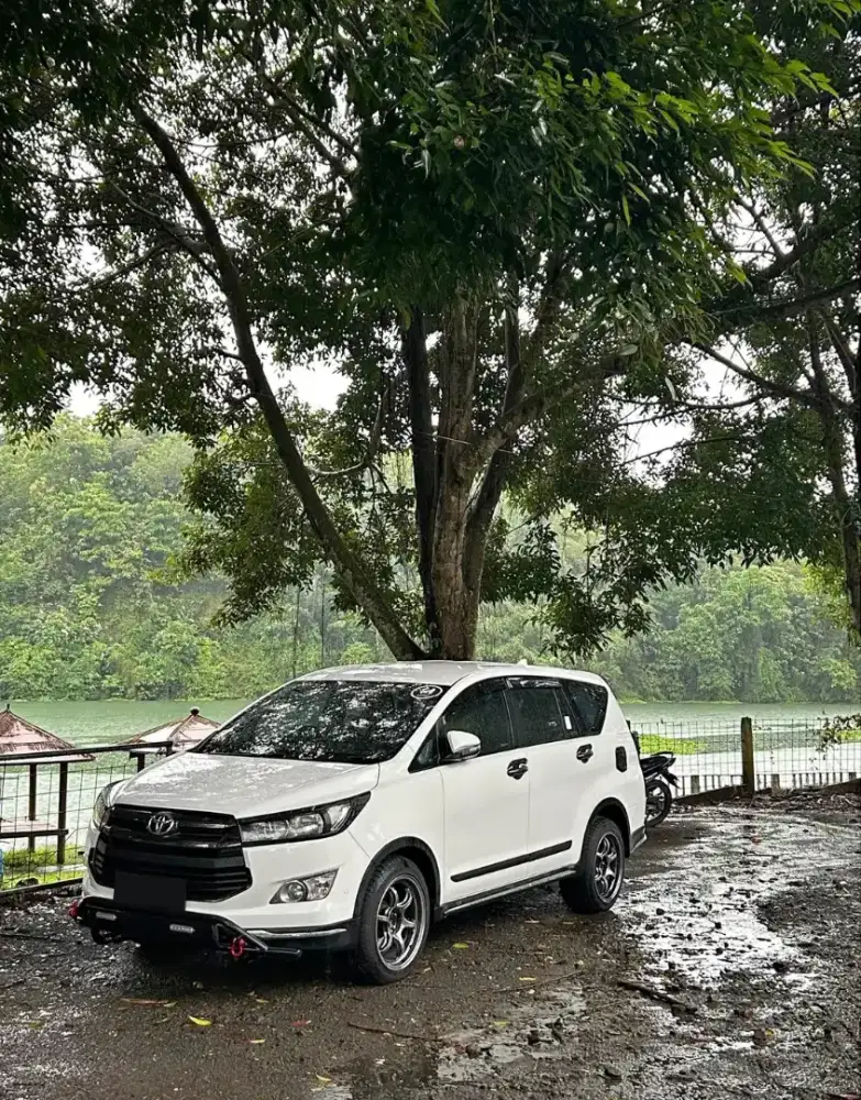 TOYOTA KIJANG INNOVA REBORN TIPE V MATIC 2016 DIESEL