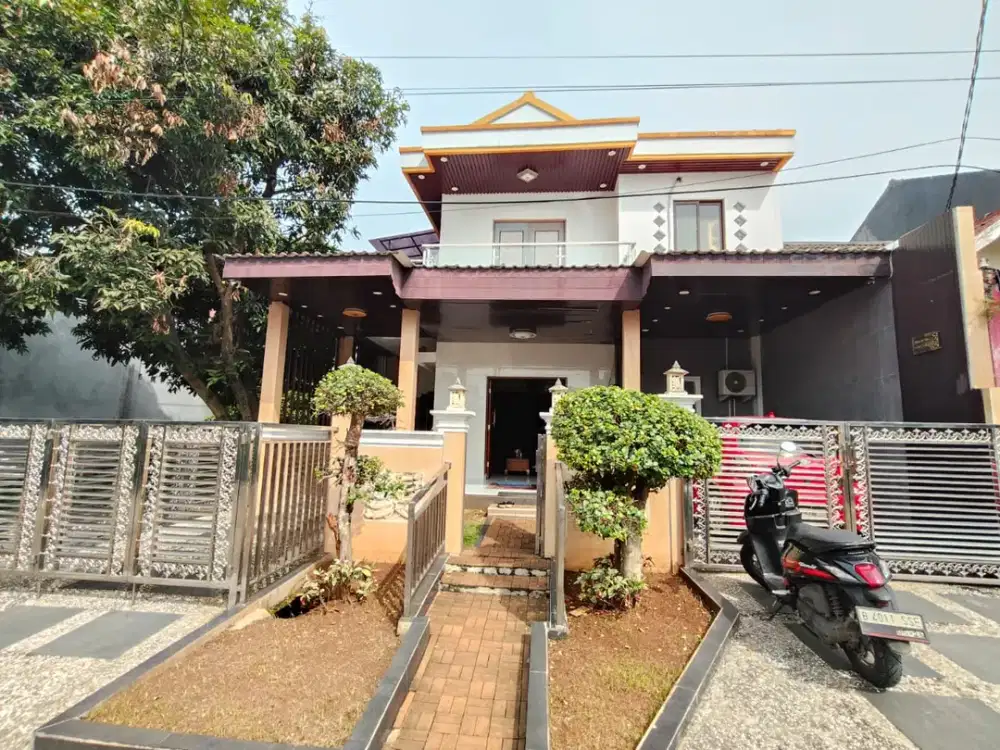 posisi di Hook , 2 lantai , siap huni terawat , cicil bertahap , KPR , pamulang