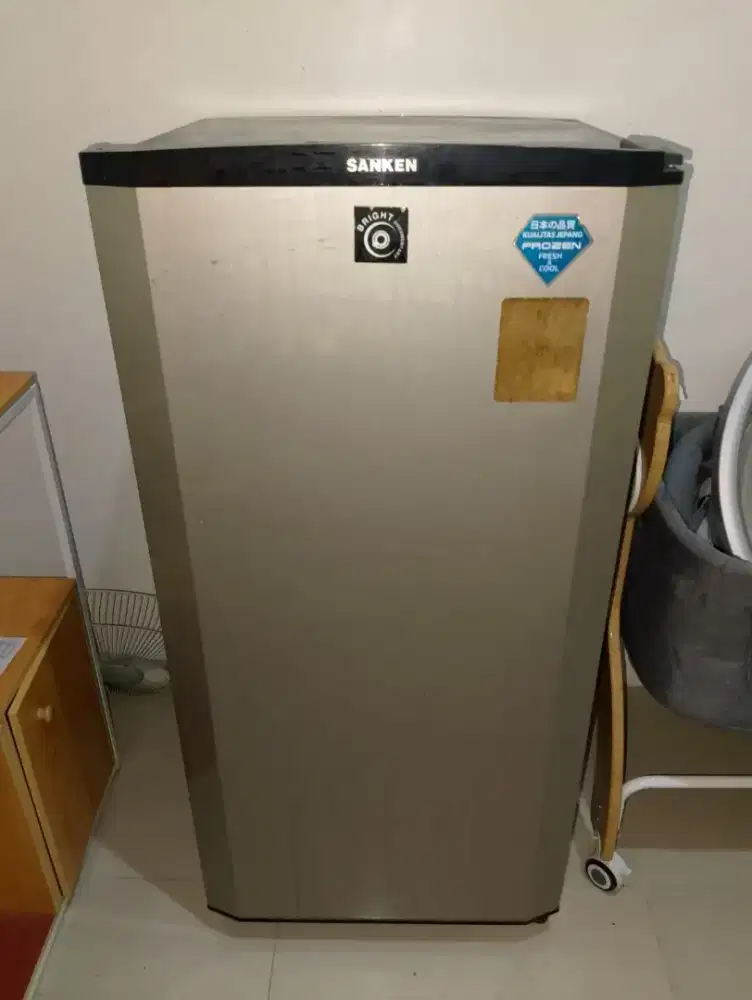 Kulkas merk sanken