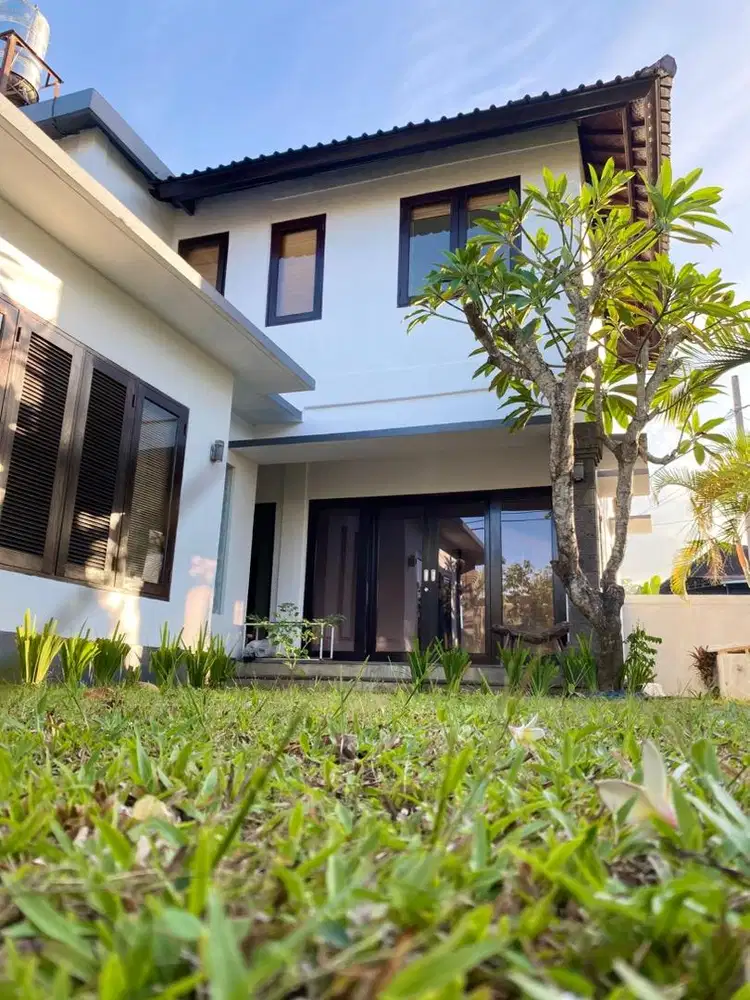 Rumah kawasan pantai di gianyar