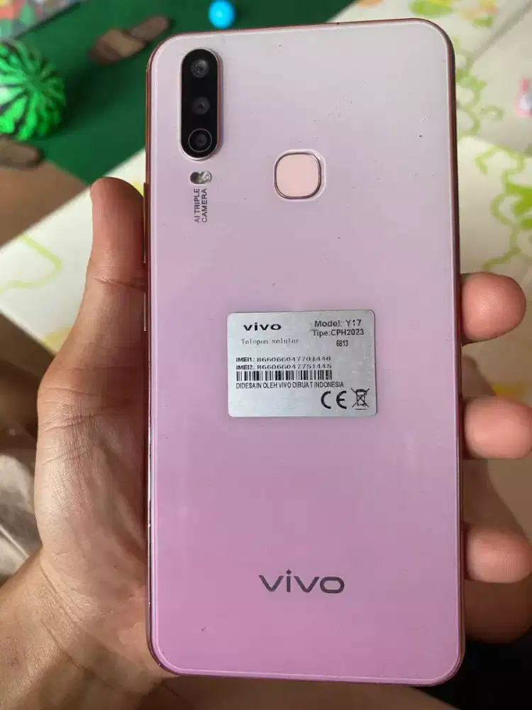 Jual hp Vivo y17 8/256