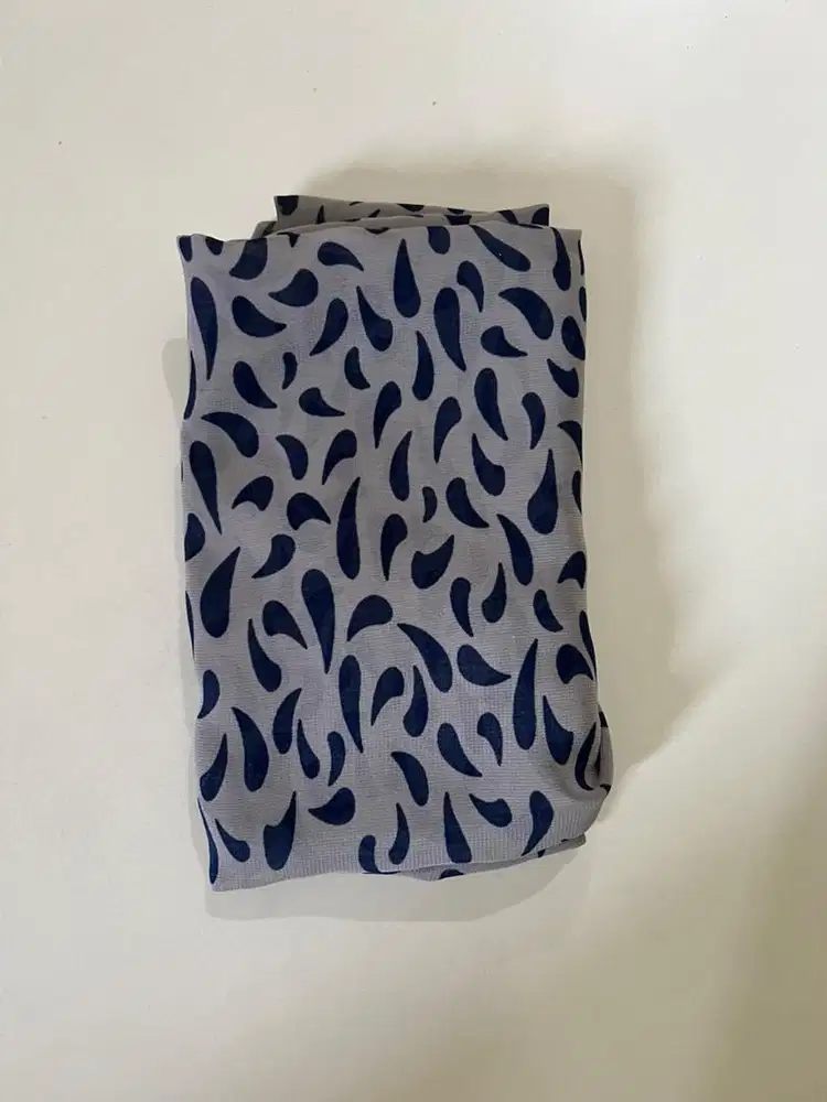 Phasmina Abu Motif Air