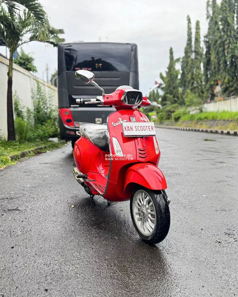 JUAL MURAH VESPA SPRINT 150 3V 2014 MULUS