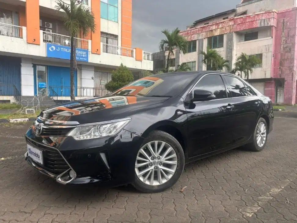 DP MURAH - Toyota Camry 2.5 V Bensin AT 2018 Hitam