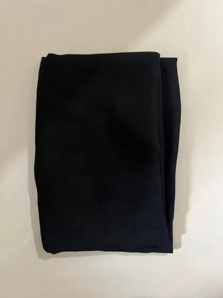 Kerudung Paris Hitam