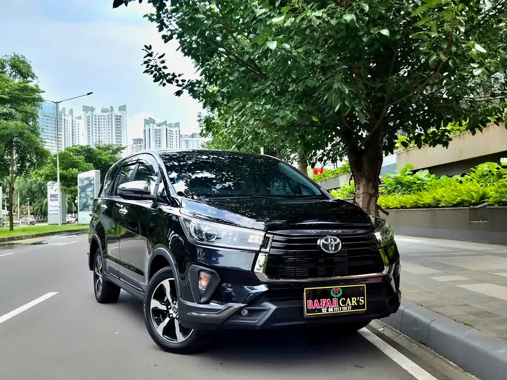 Innova Venturer Diesel Matic