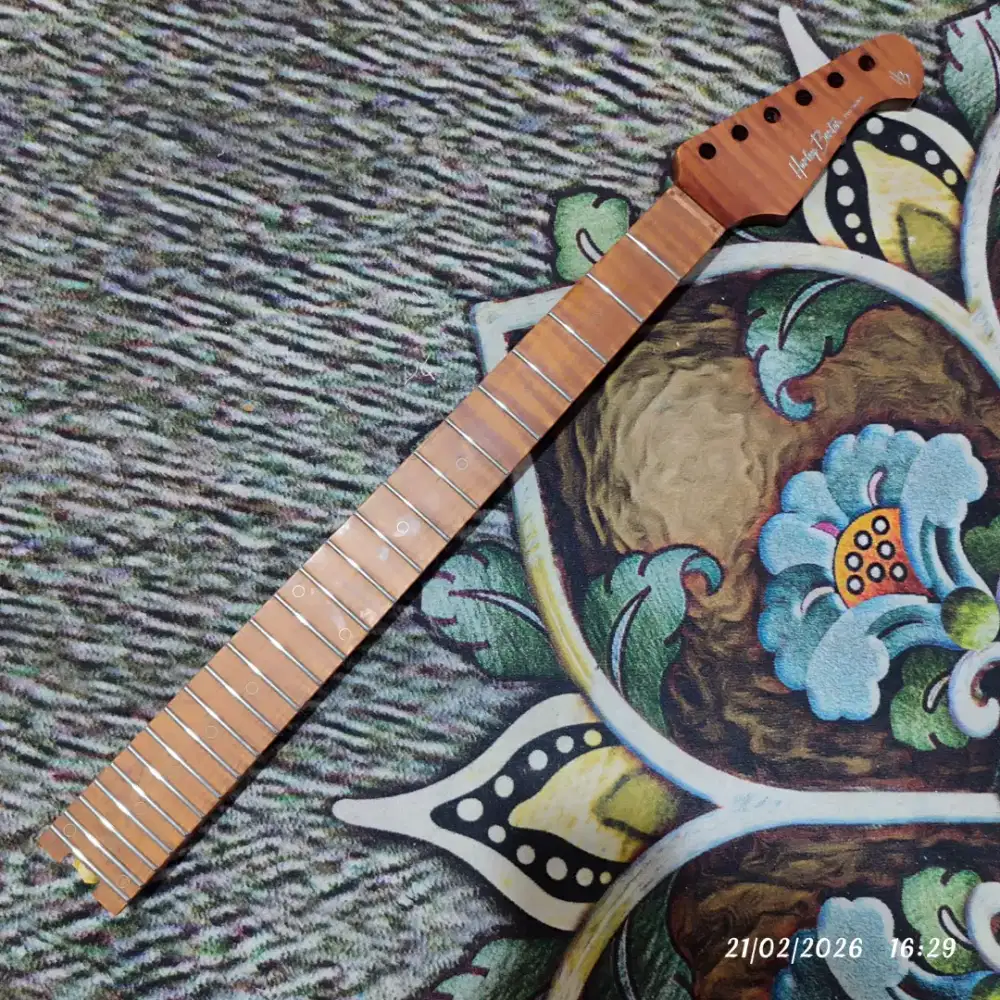 Replacement Neck Harley Benton Roasted flame maple original