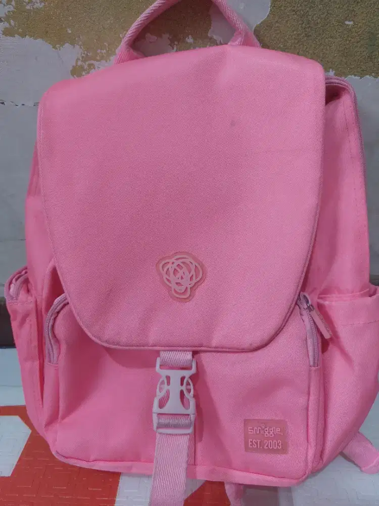 Tas Smiggle Warna Pink