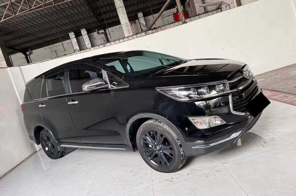 2019 Innova Venturer Diesel at