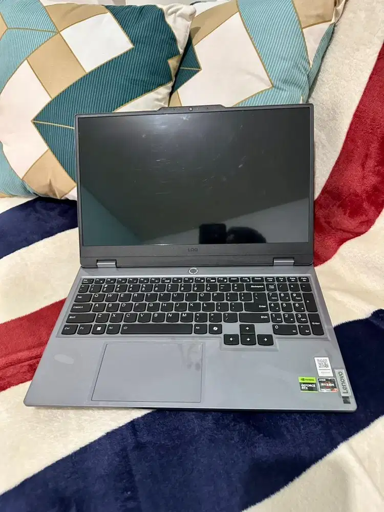 Lenovo LOQ 15ARP9 Ryzen 7 RTX 4060 – SSD 1TB – Mulus
