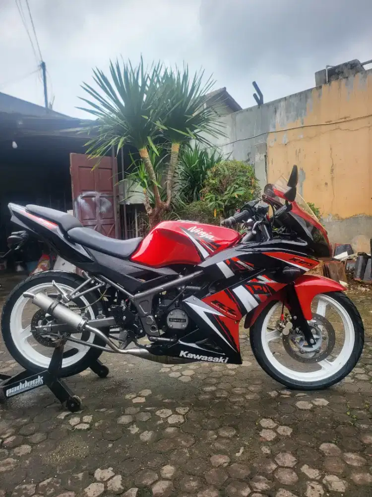 Kawasaki Ninja RR New SE 2014 Orange Surat Lengkap Good Condition