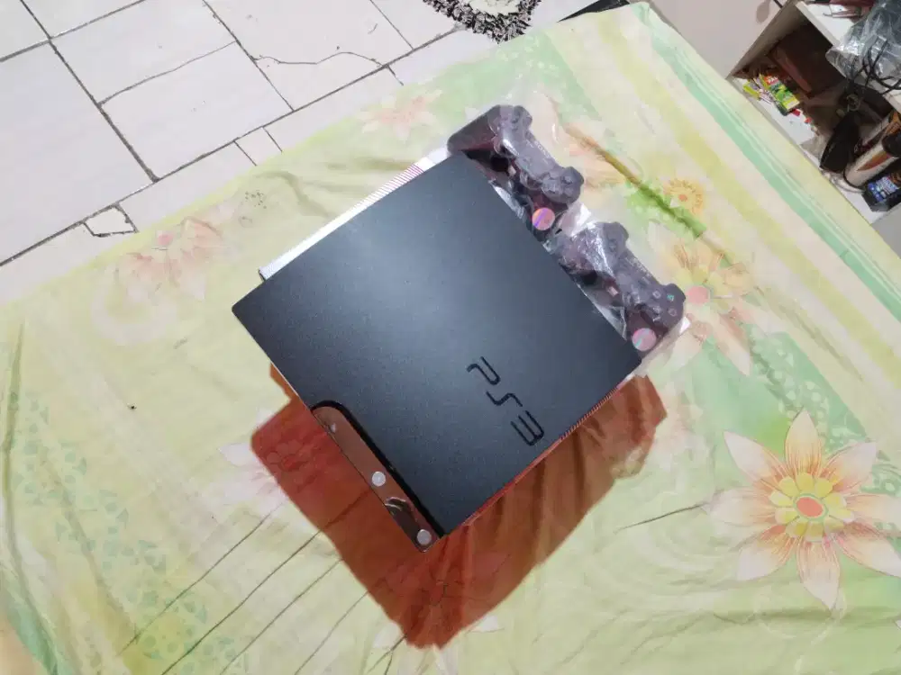 Ps3 slim seri 2500 320gb fullset