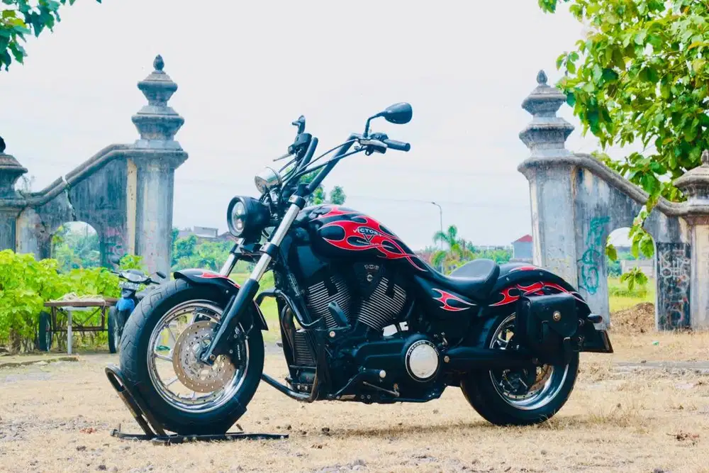 Victory vegas High-ball 1750 ultra classic Rodking fatboy sportster 48