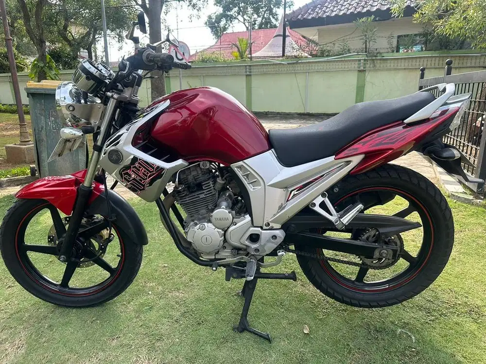 YAMAHA SCORPIO Z 225 CC TAHUN 2012