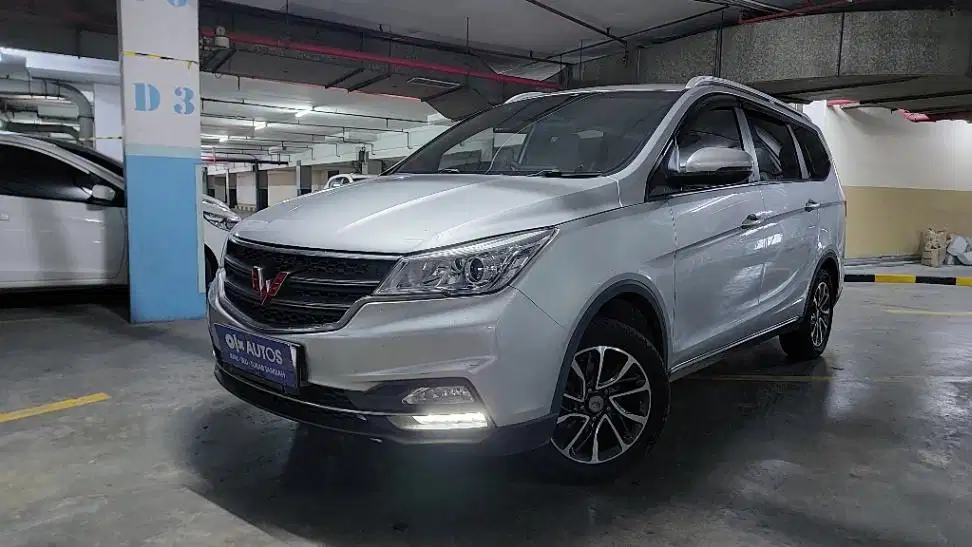DP MURAH Wuling Cortez 1.8 L Lux AMT Bensin-AT 2018 Silver CERGB