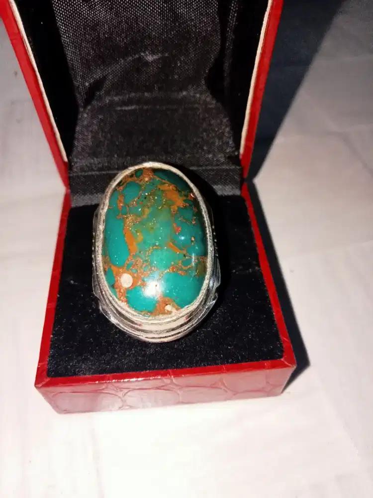 Batu pirus ijo hubai