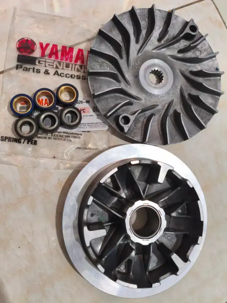 Set Pulley 2DP + Roller Silang Original Yamaha