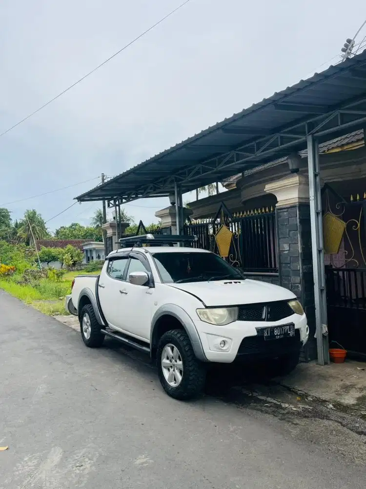 Strada 2013 GLS 4x4 MT