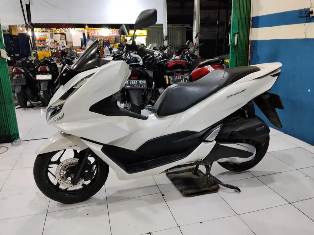 FORSALE HONDA PCX 160 CC 2022 SUPER GRES