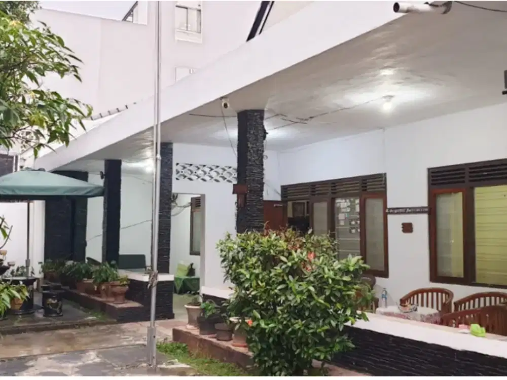 Rumah Senopati strategis bagus siap huni 1 lantai