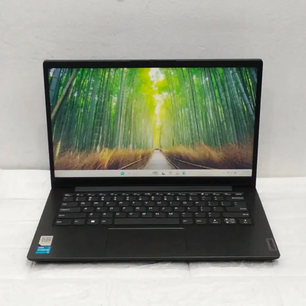 Laptop Lenovo V14 G2 Intel core i3-1215U RAM 8GB SSD 256GB