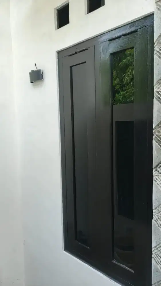 Sticker kaca film jendela kamar peredam panas silau uv murah di jogja