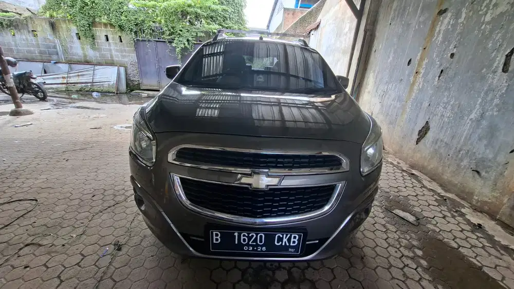 Chevrolet Spin 2013 Bensin