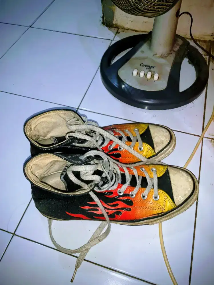 Sepatu Converse Flame (sz:42)