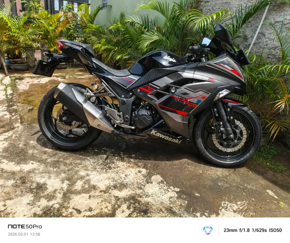 Kawasaki ninja 250 fi lengkap tt mobil ajuin aja
