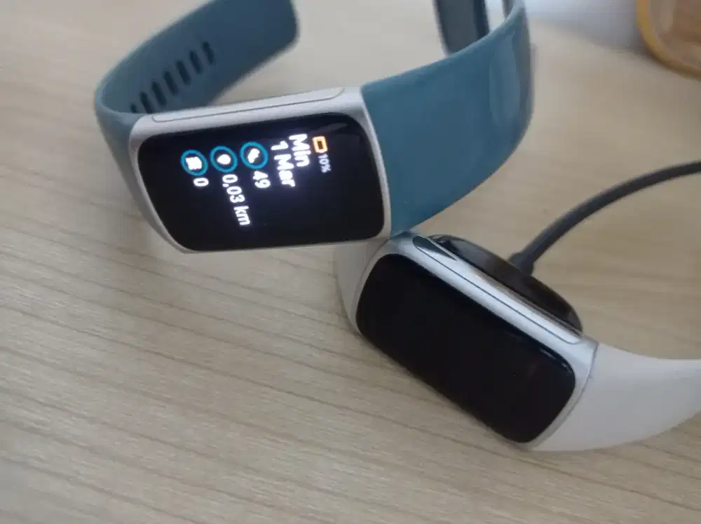 Jam Tangan Fitbit 5 masih berfungsi normal,