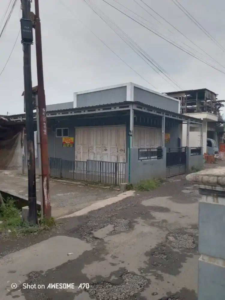 Dijual tanah dan bangunan lokasi startegis dekat gor guntur pbg