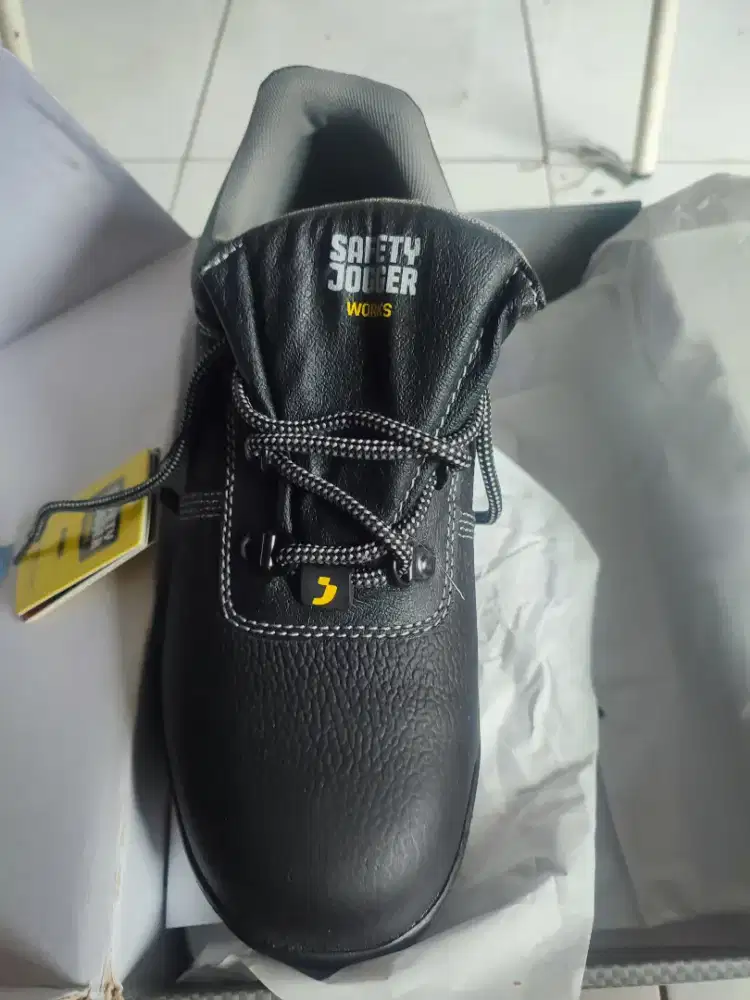 Jual Sepatu Safety uk 42