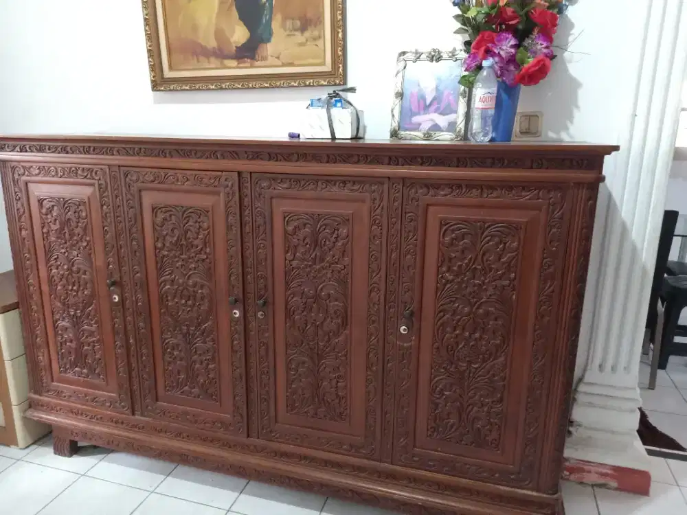 Jual lemari bufet jati tua asli Jepara tahun 1968