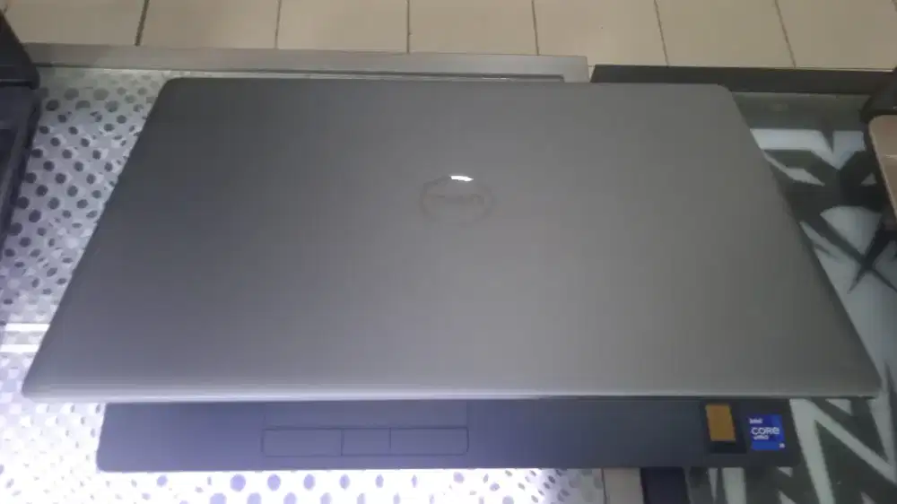 Dell Precision 7560 i9-11950H