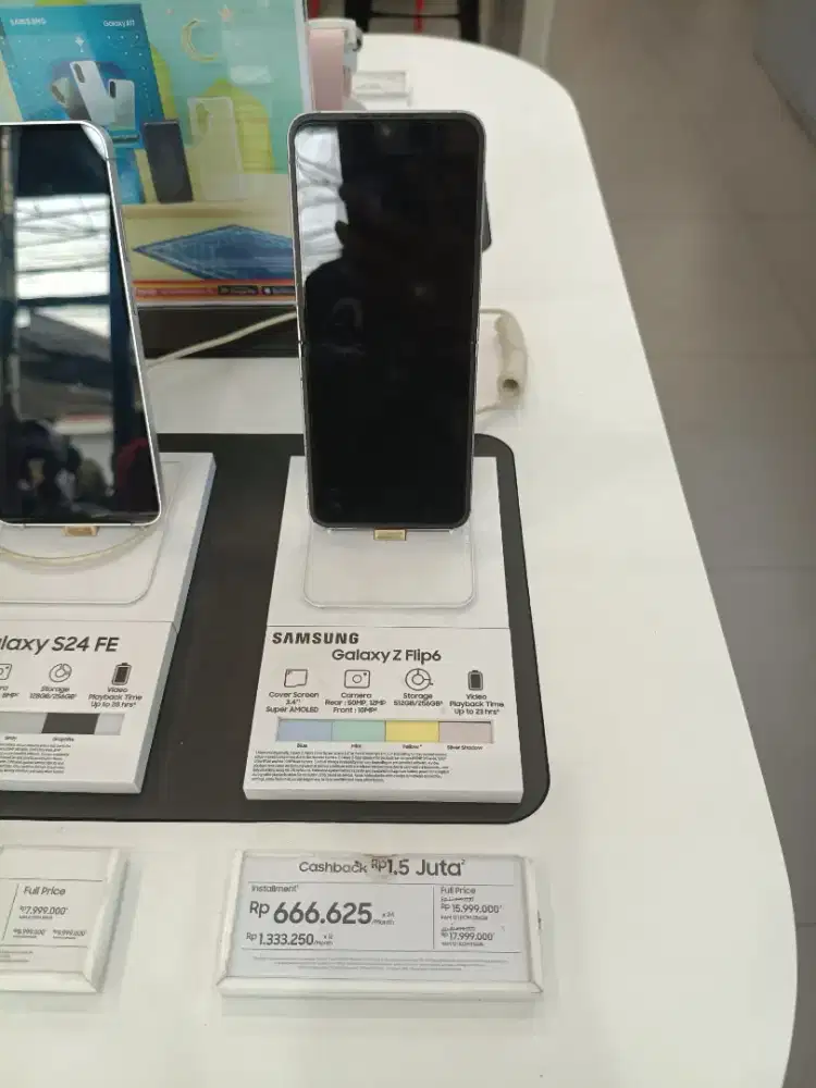 Samsung Galaxy Z Flip6