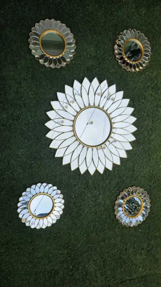 Cermin dekorasi Informa