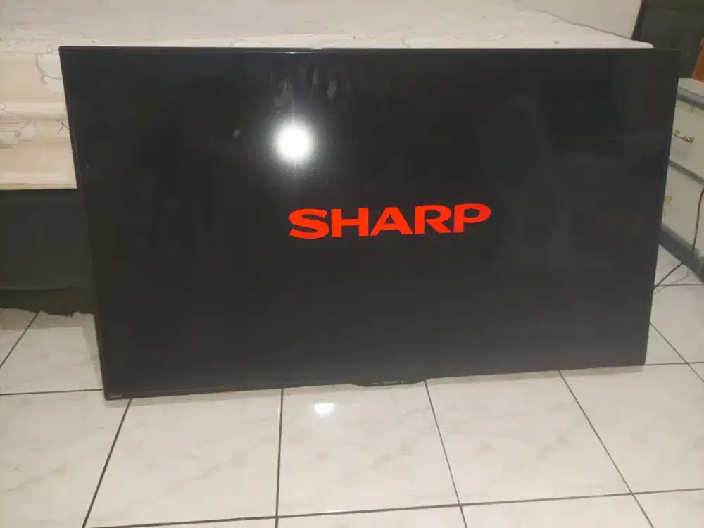 TV Sharp Aquos 50 Inch LC-50LE275X