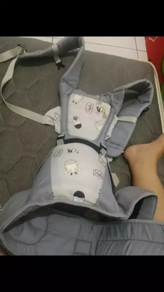 Gendongan bayi masi bagus 90%