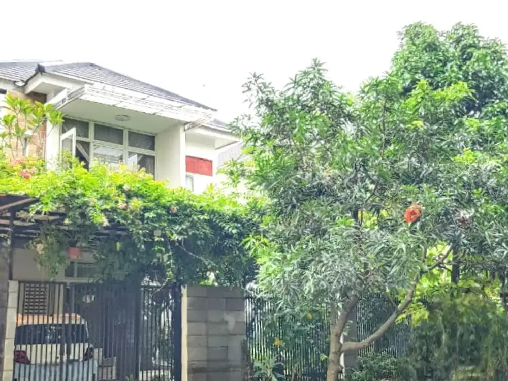 Rumah 2lt 10x20 200m type 4KT Private Pool Cluster Regina Metland Cakung