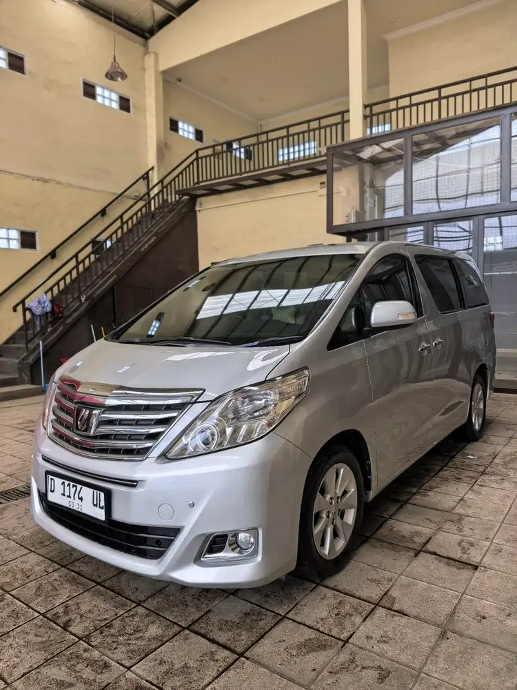 Toyota Alphard 2012 Bensin