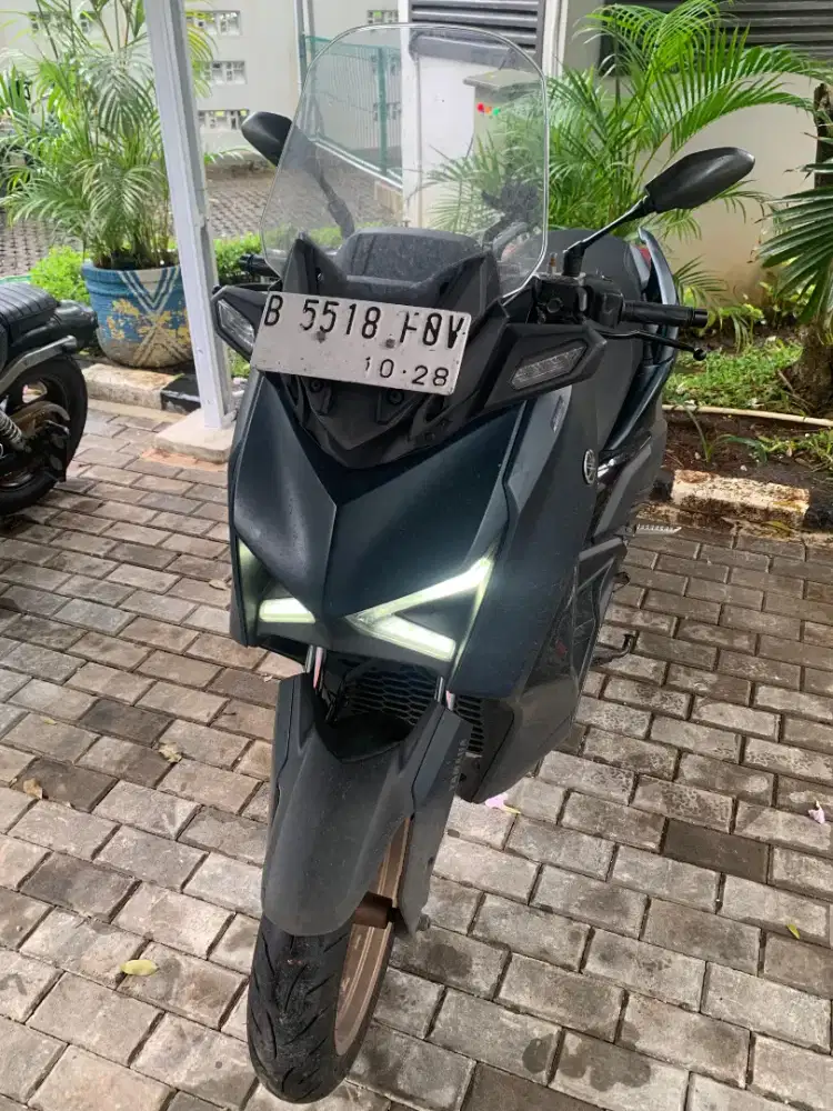 Jual XMAX butuh uang