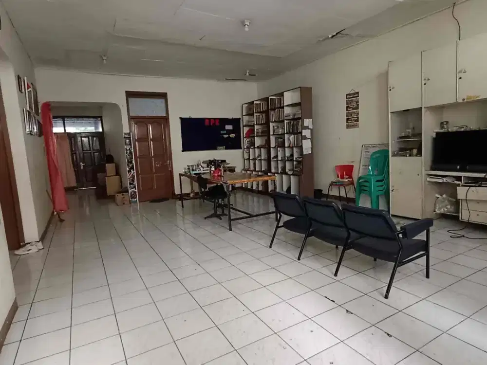 DIJUAL RUMAH 1 LANTAI DI JALAN PASIRLUYU BANDUNG